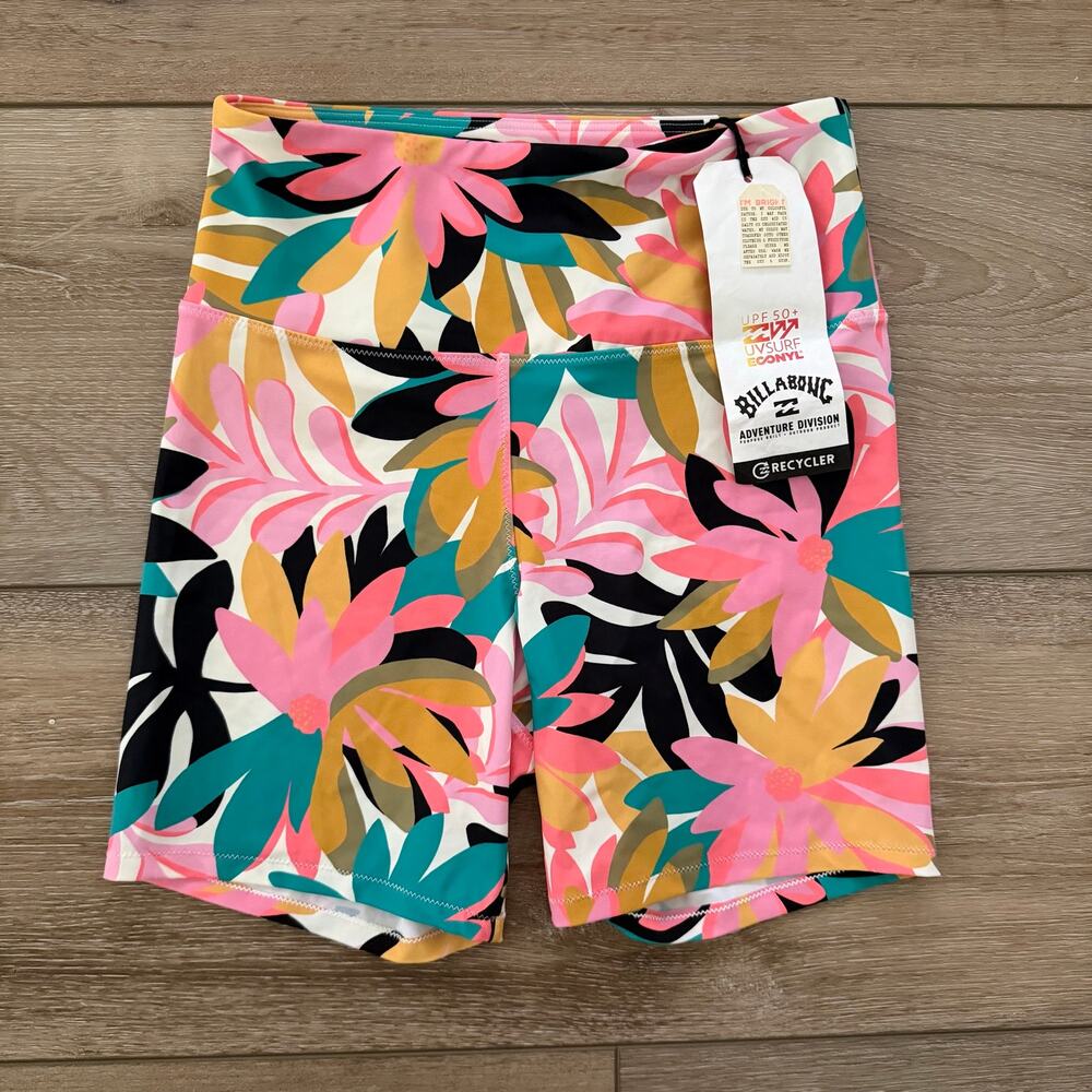 NWT Billabong Drifter Bike Shorts in Colorful Black Floral Size Small